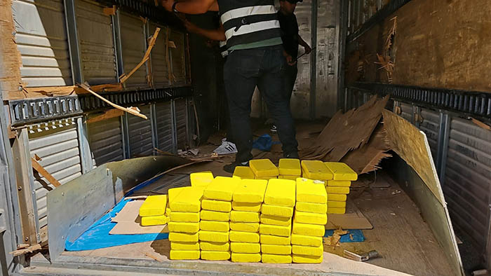 Otro golpe más contra la organización el “Delfín”: Policía incauta 113 kilos de clorhidrato de cocaína en Huancarama